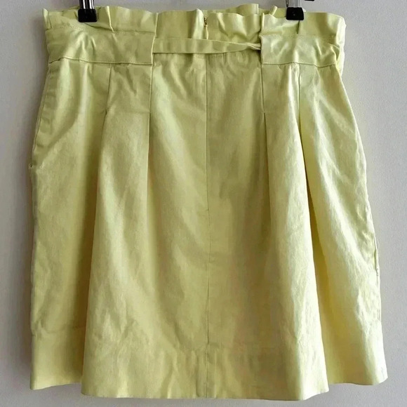 BCBGMaxAzria Paper Bag Skirt, Dusty Yellow, Size 8 - Picture 11 of 16